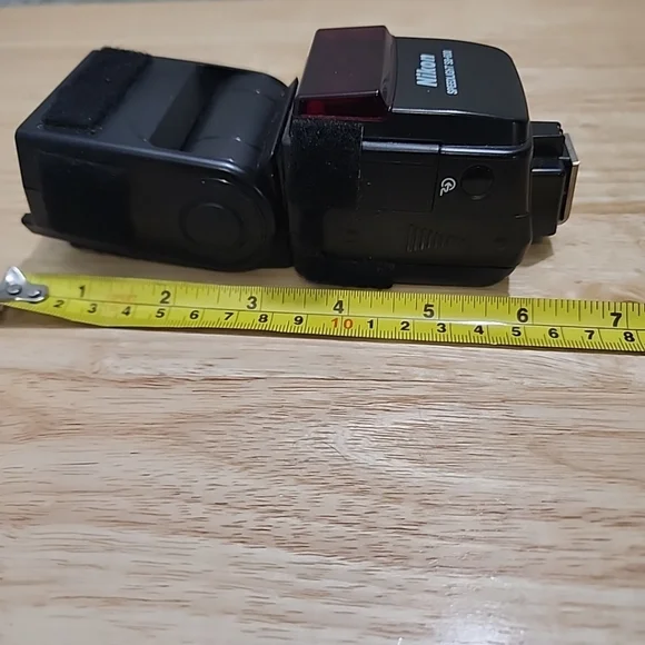 Nikon Speedlight SB-600 Mount Flash /Works GREAT!